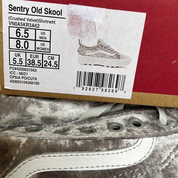 Vans Sentry Old Skool Crushed Velvet Silver/True White WMNS sneakers - Picture 16 of 16